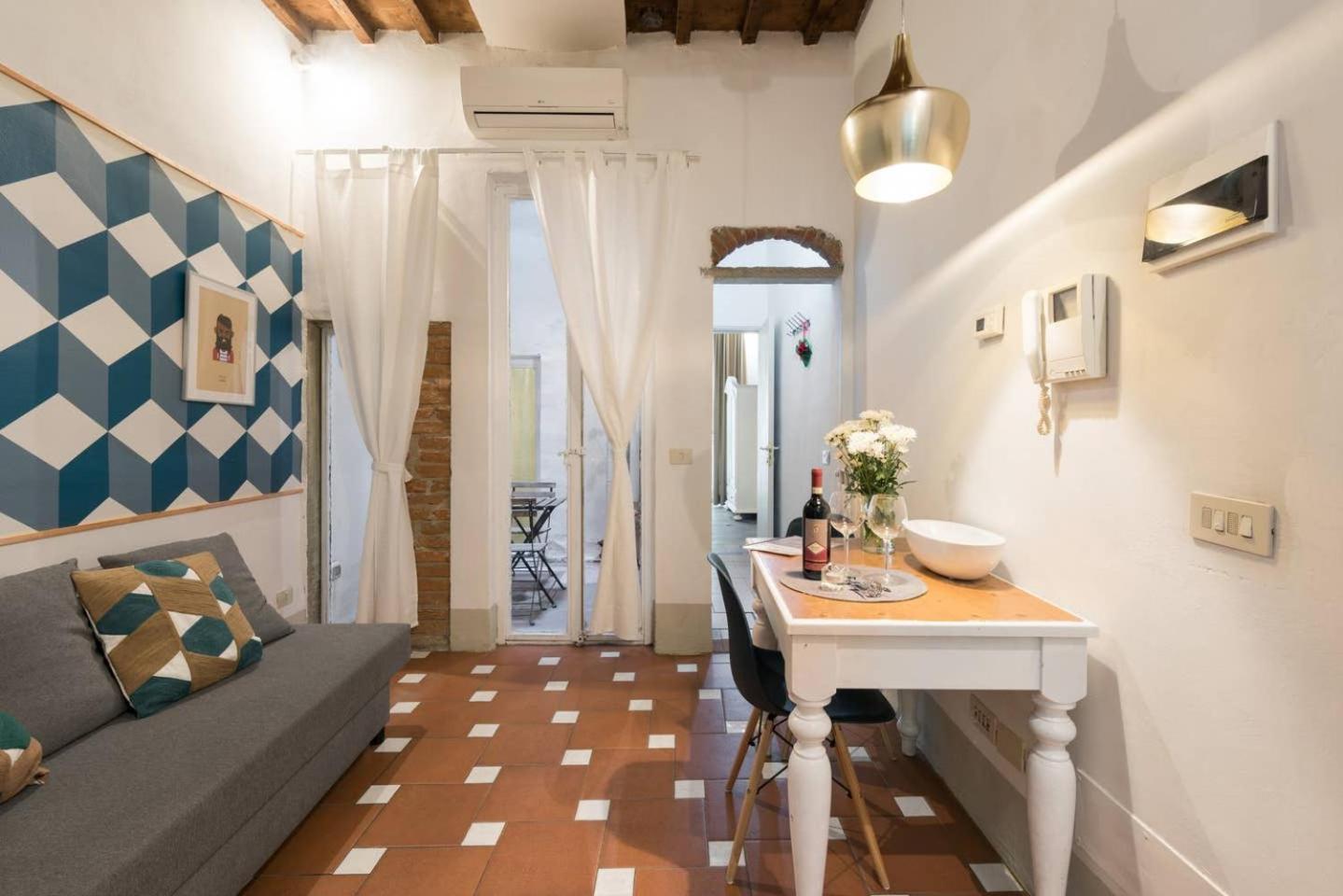 F4 - Santa Croce One Bedroom Flat 2 To 4 Guests Florenz Exterior foto